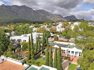Boutique Hotel up for auction in the Winelands